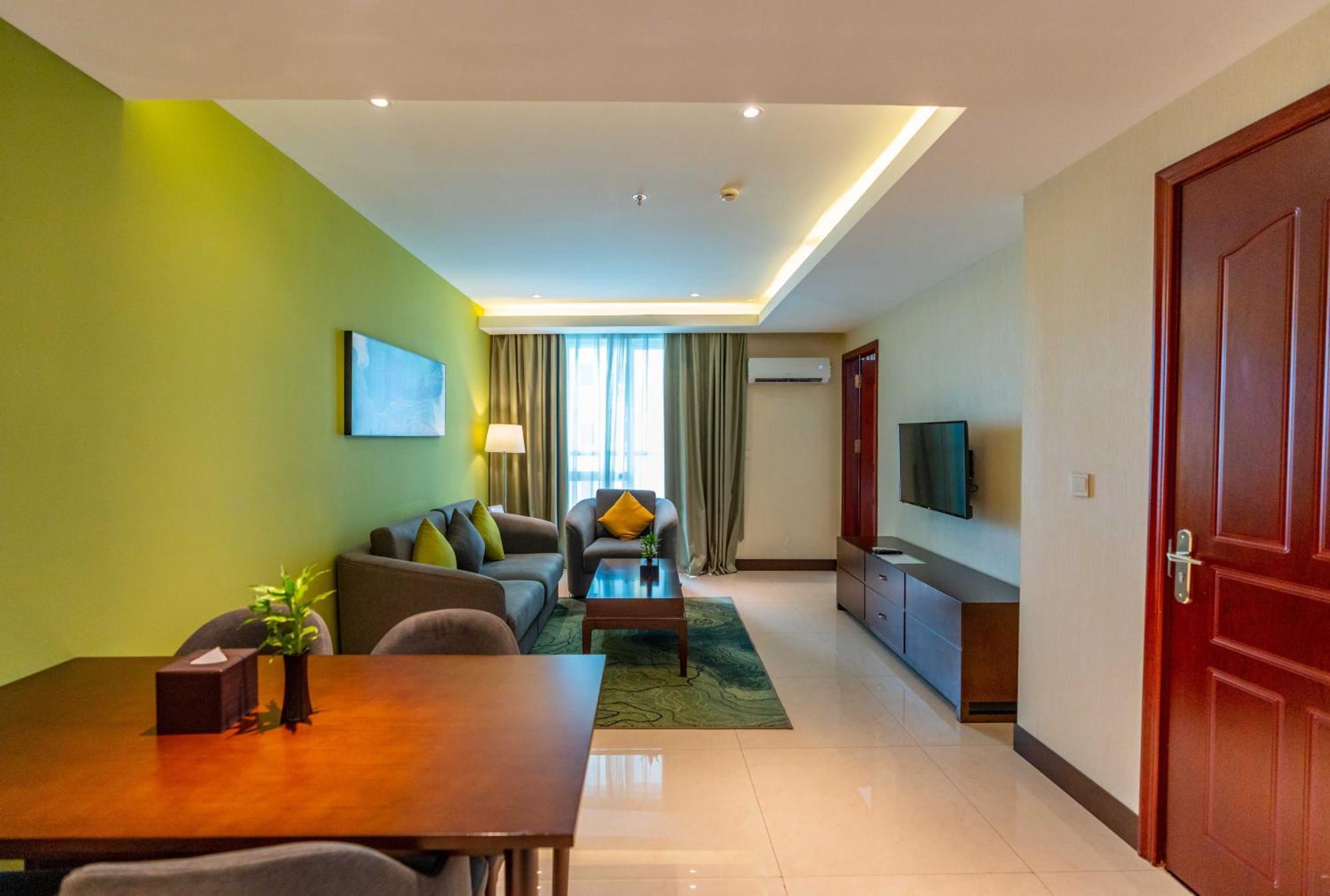 โอลิมเปีย ซิตี้ โฮเต็ล บาย ดารา Hotel พนมเปญ ภายนอก รูปภาพ