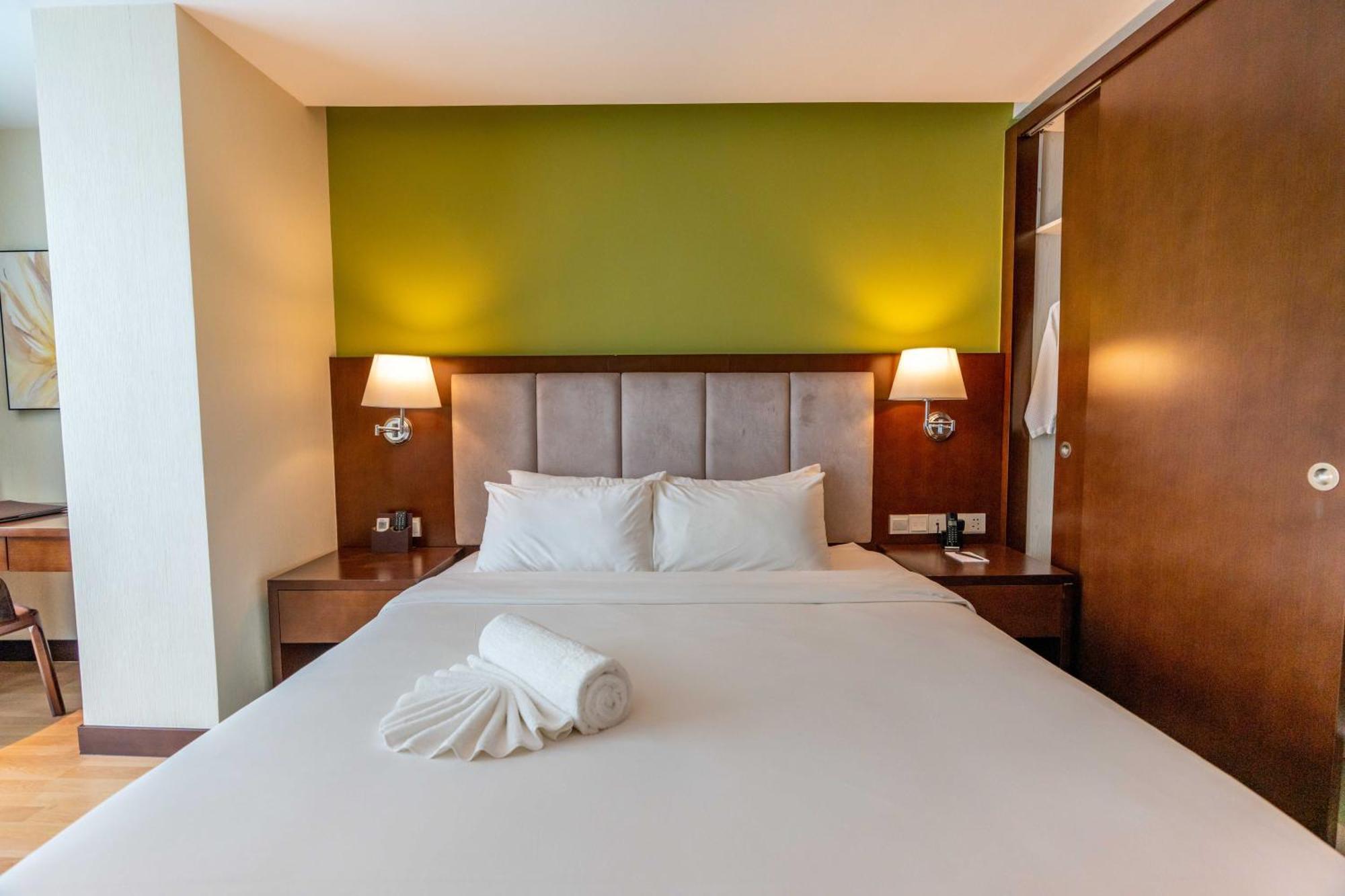 โอลิมเปีย ซิตี้ โฮเต็ล บาย ดารา Hotel พนมเปญ ภายนอก รูปภาพ