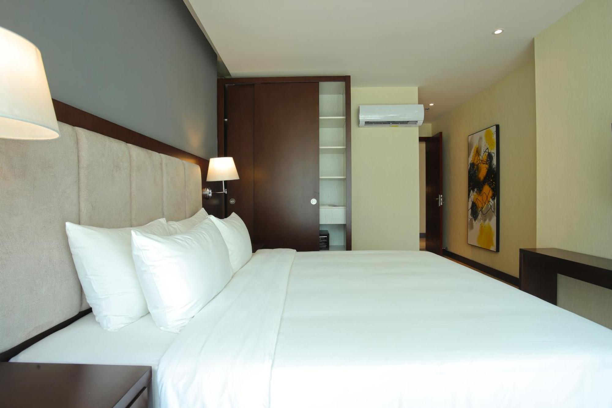โอลิมเปีย ซิตี้ โฮเต็ล บาย ดารา Hotel พนมเปญ ภายนอก รูปภาพ
