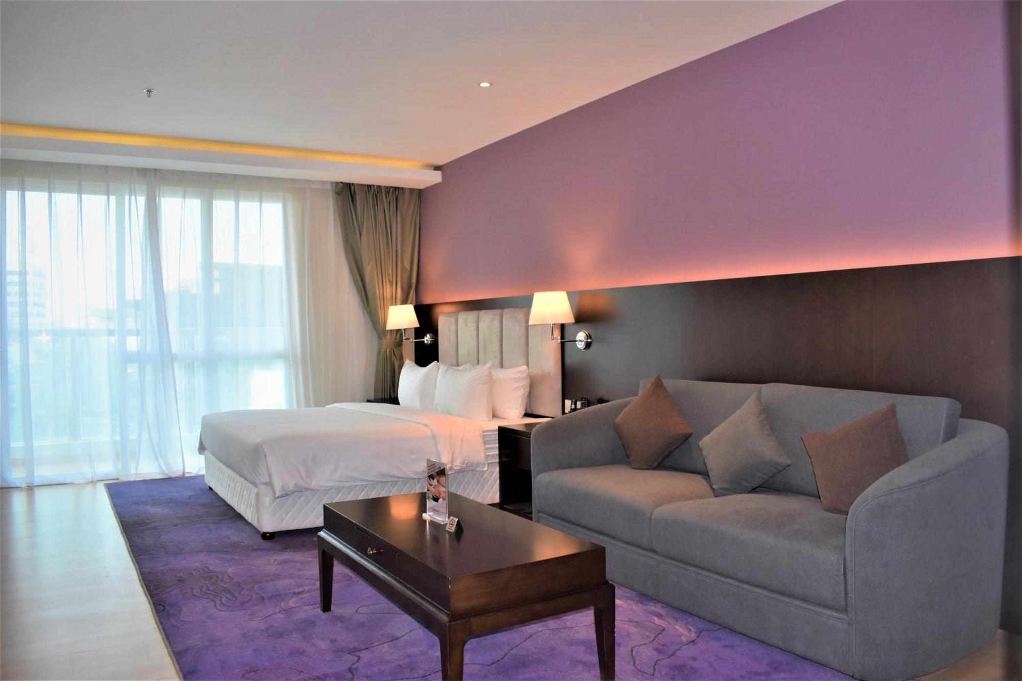 โอลิมเปีย ซิตี้ โฮเต็ล บาย ดารา Hotel พนมเปญ ภายนอก รูปภาพ