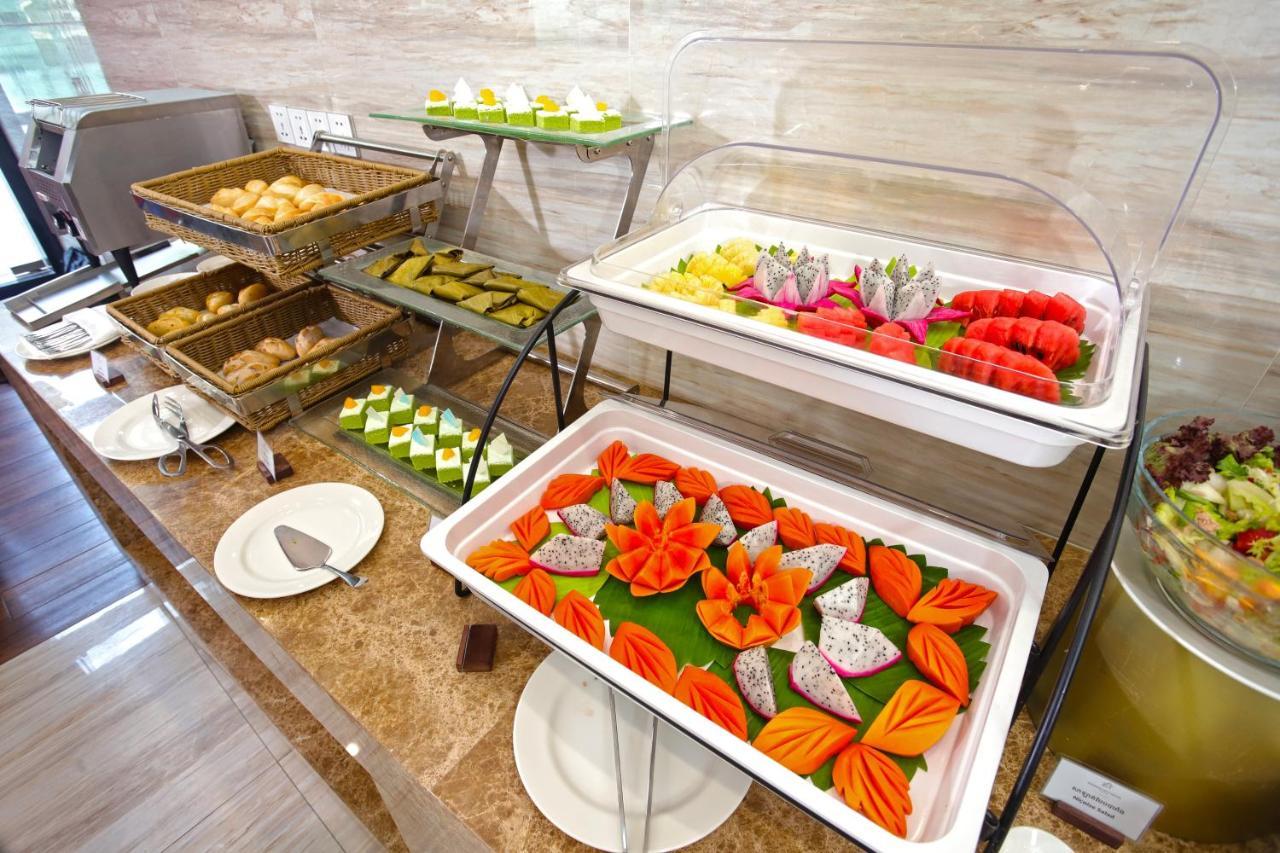 โอลิมเปีย ซิตี้ โฮเต็ล บาย ดารา Hotel พนมเปญ ภายนอก รูปภาพ